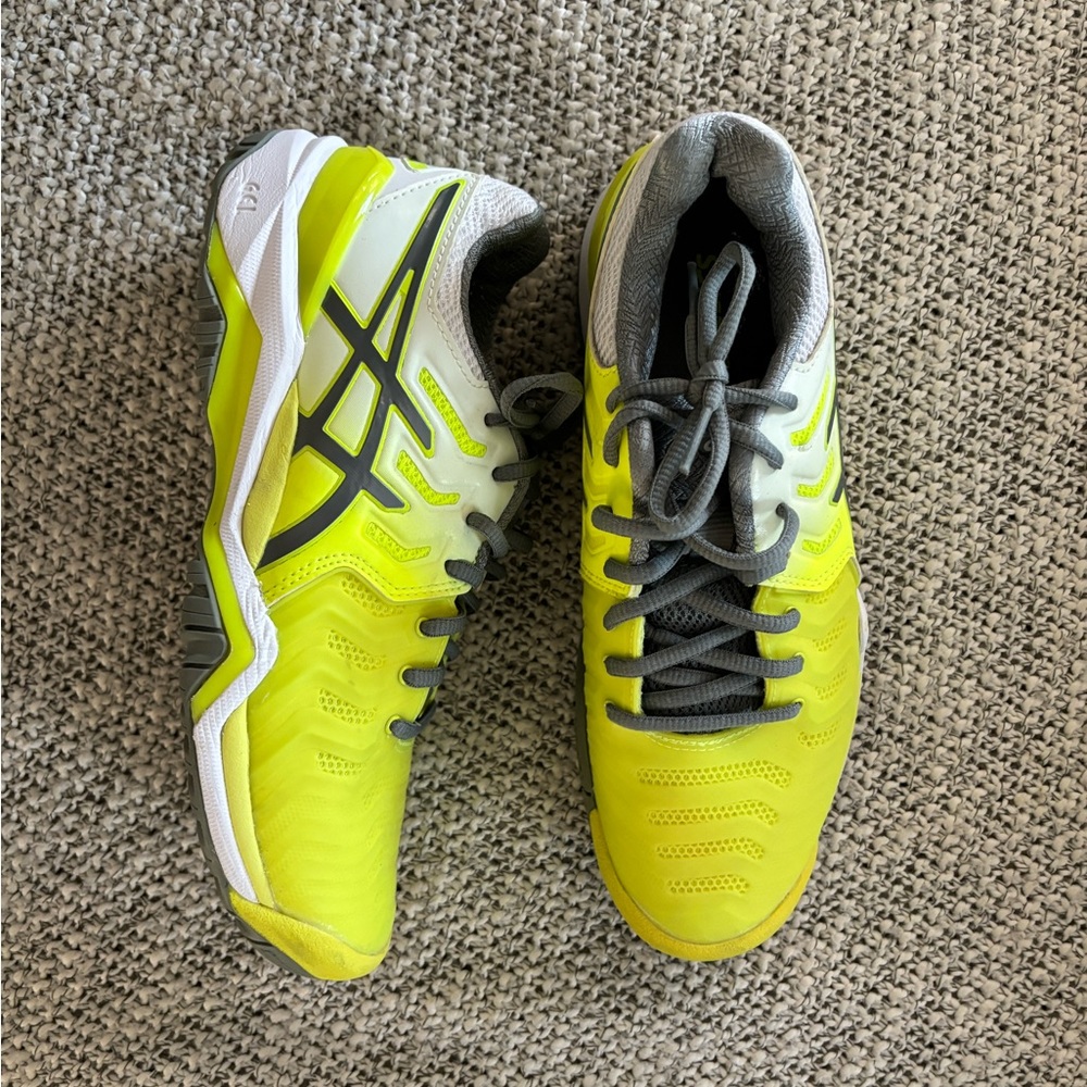 ASICS Women’s Tennis Court Shoe - Size 7.5